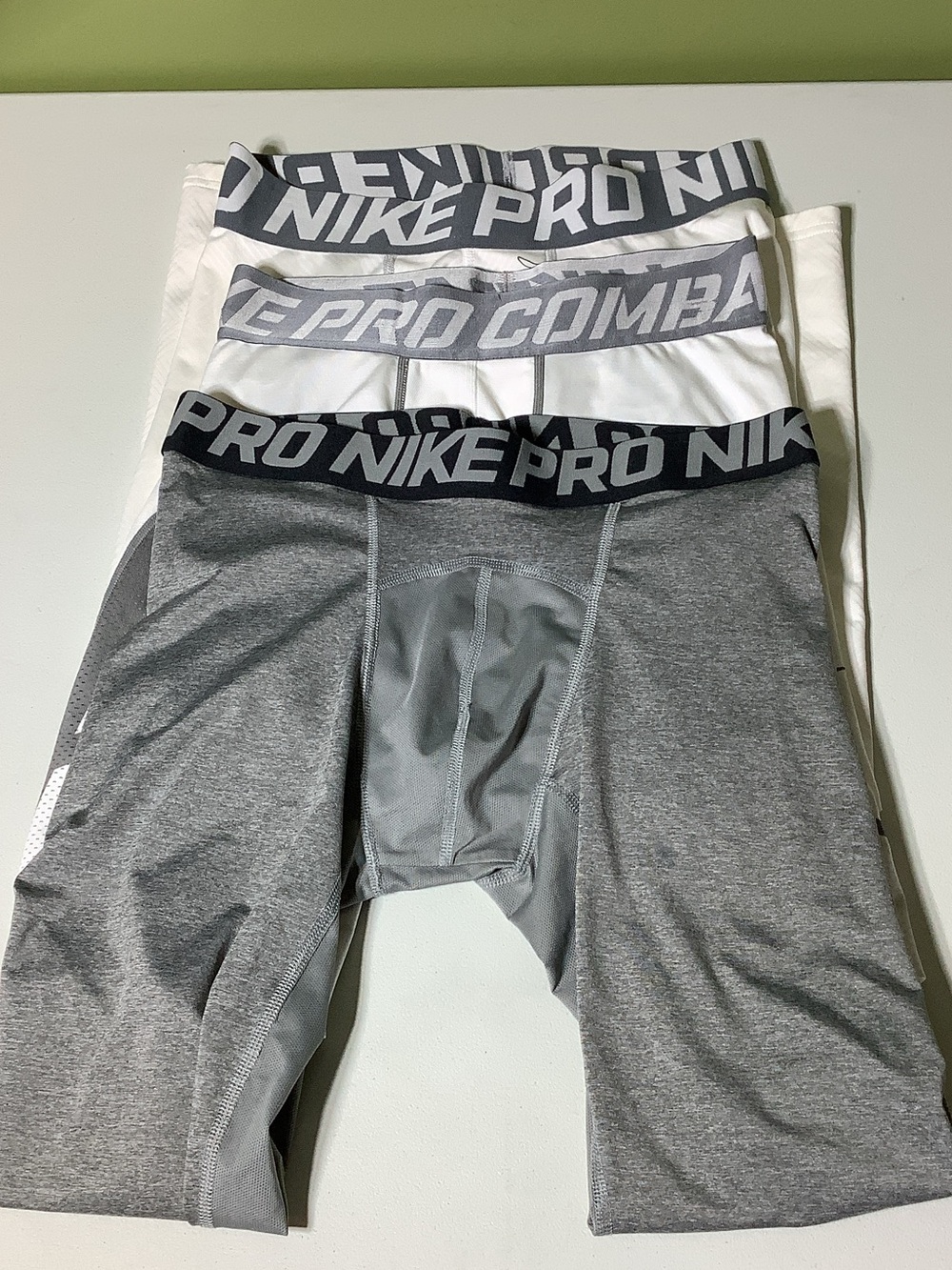Nike Pro/Pro Combat compression leggings lot of 3, size medium
